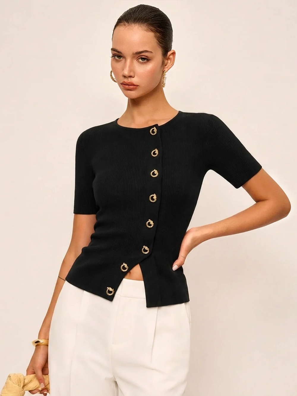 COMMENSE Metal Detail Short Sleeve Ribbed Knit Top - size Small